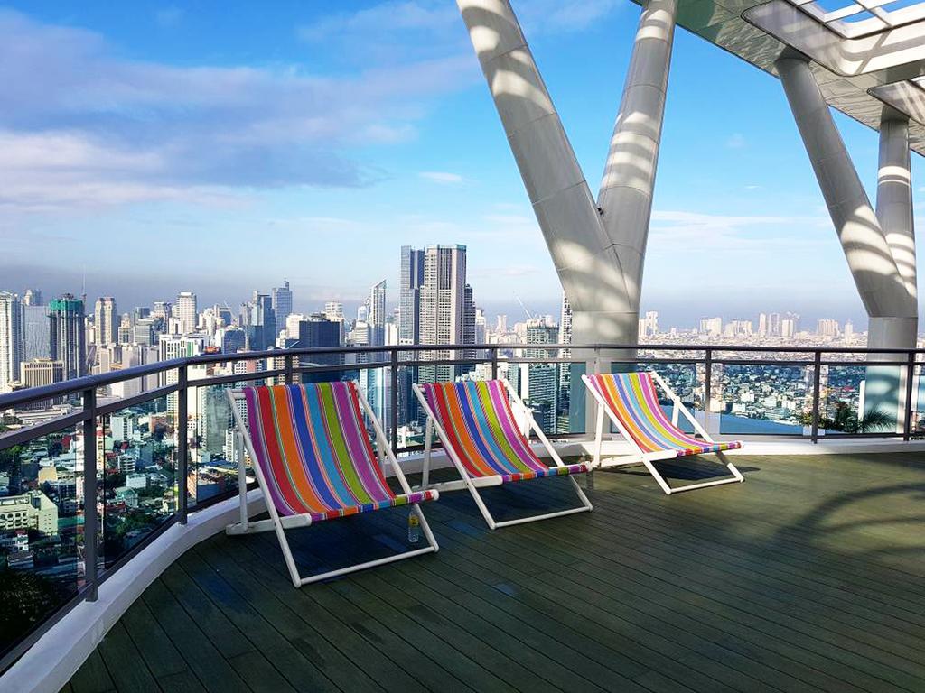 Modern Luxury Lower Penthouse Unit Manila Esterno foto